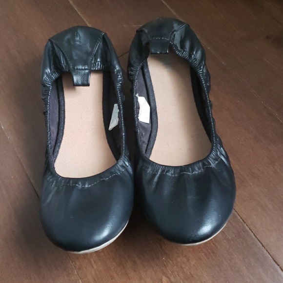 Shoes - Old Navy Flats